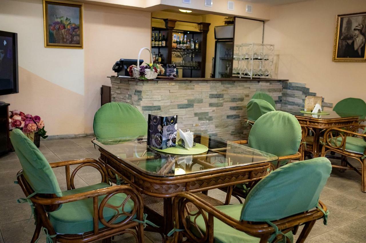 Hotel Edem Karagandy 외부 사진